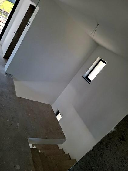 Casă / vilă Mărăcineni / Argeș , finisaje moderne ! - 14