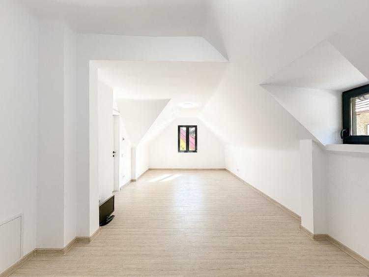 Vilă interbelică 6 camere restaurată integral – proprietate rară Sinaia centru - 9