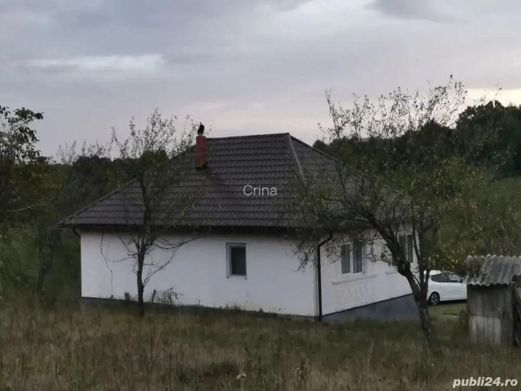 Casa de vanzare. Casa de vanzare.