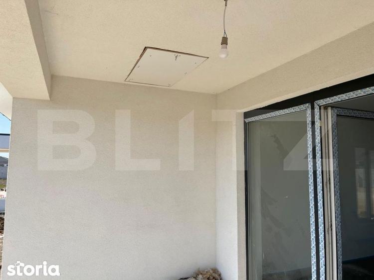 Casa individuala Santandrei cu gard imprejmuire din placi de beton - 8