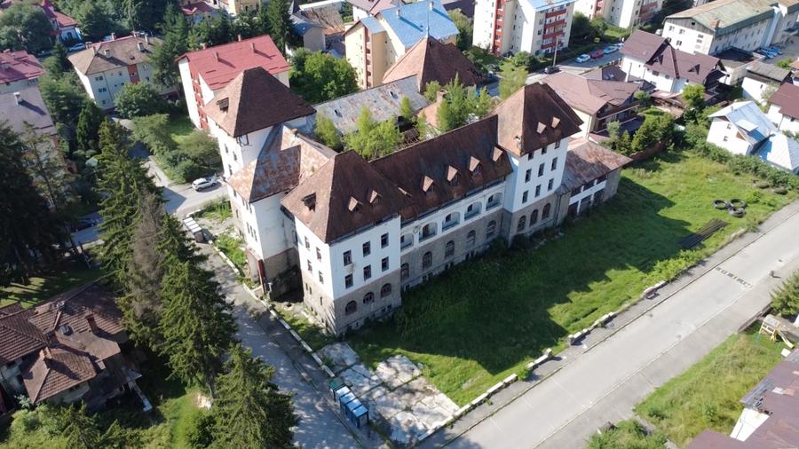 HOTEL PALACE BUȘTENI — Fostul Cazino și Stabiliment Balnear — Fondat 1907 - 4