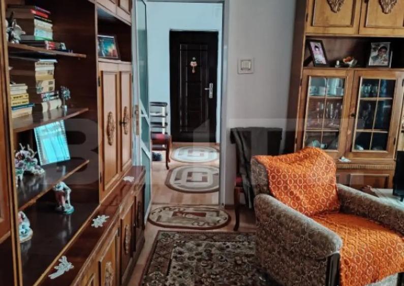 Apartament de vanzare, cu 2 camere, 47 mp, zona Radu Popescu - 1