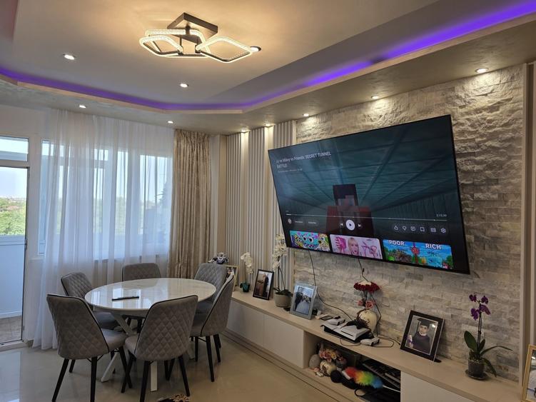 Apartament cu 3 camere decomandat în Central