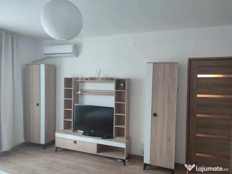 Inchiriez garsoniera spatioasa, utilata, langa Parcul Sebastian, 13 septembrie - 1