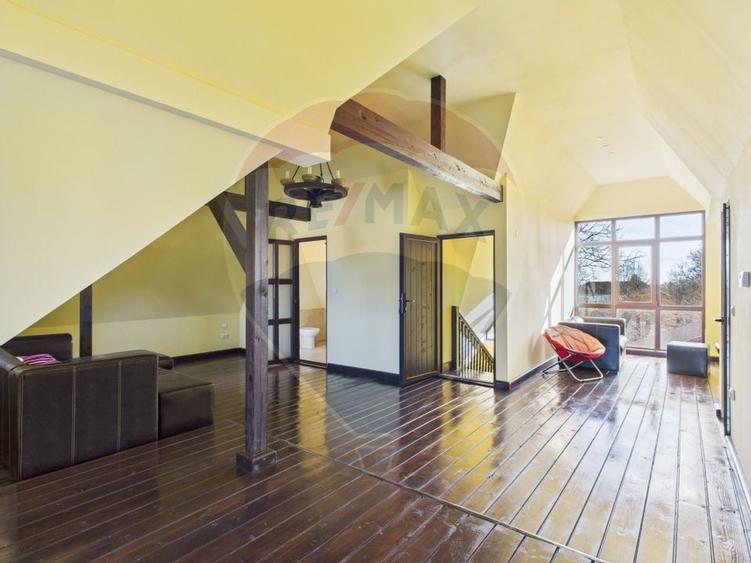 Vilă spațioasă în zona centrală Breaza, 310 mp utili, teren 610 mp - 11