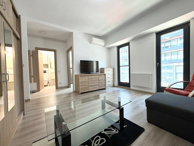 Victoriei / Petru Rareș / Garsoniera Mobilată / Bloc Nou / Etaj 1 - 5