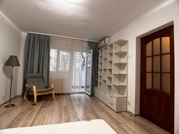 Apartament renovat aproape de parc - 1