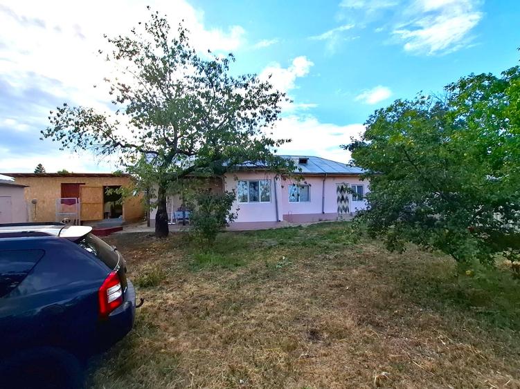 Casa si teren de vanzare Blidari - Cotesti - 2