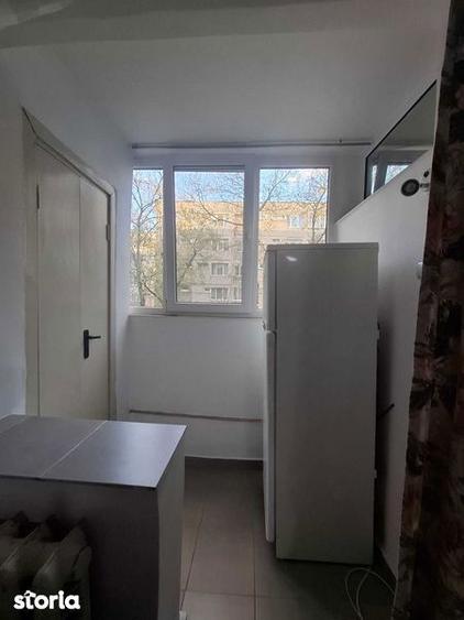 inchiriez garsoniera pe str Dambovitei - 6