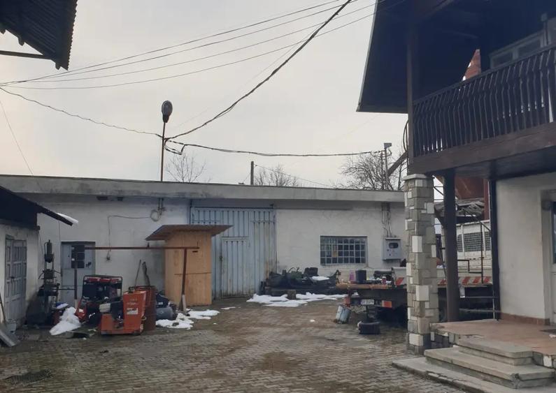 Vand service auto,cladire birouri,atelier tamplarie ?i spa?iu comercial,central - 3