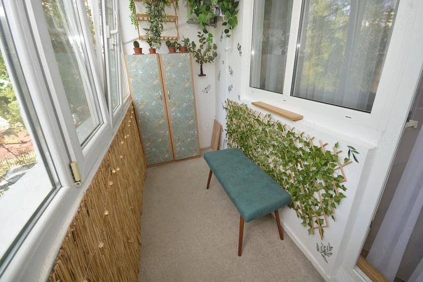 Apartament cu 4 camere decomandat în Drumul Taberei