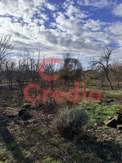 1200mp teren, casa cu 2 corpuri-asfalt, utilitati, locatie buna - 1