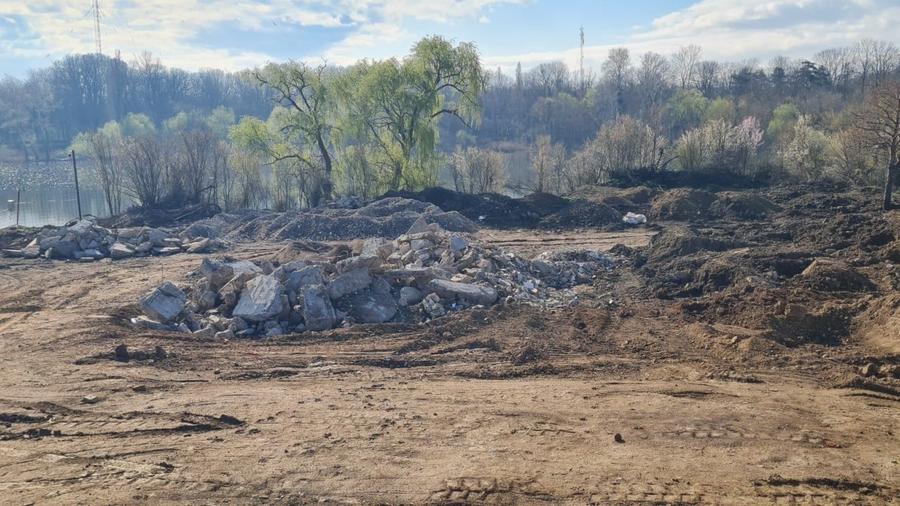 REL4000928 teren de vanzare la lac si DN1 in Snagov - 1
