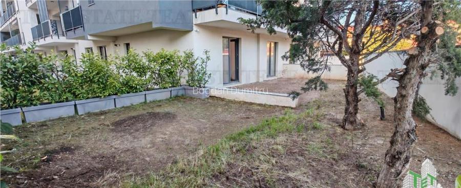 Apartament generos de 3 camere si curte proprie de 115mp, in