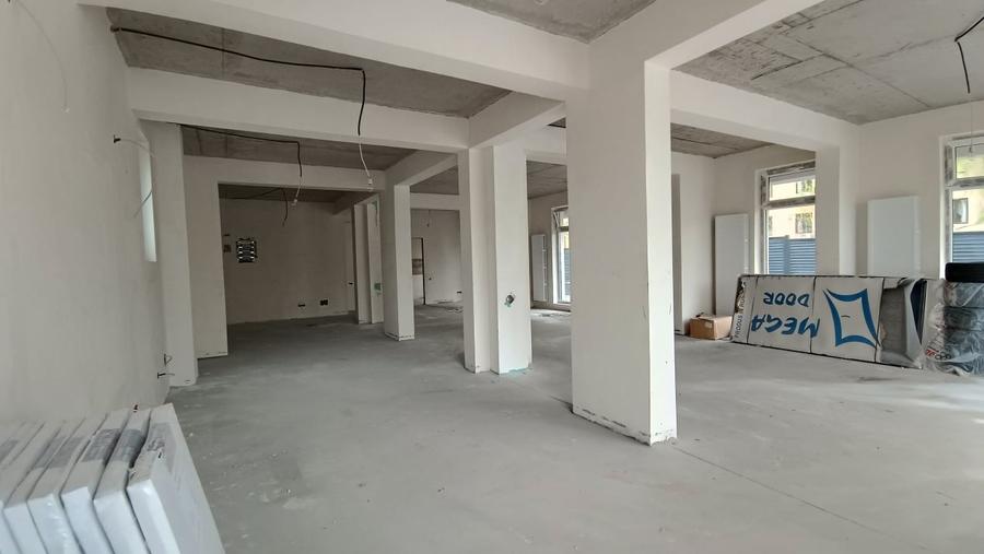 Spatiu Comercial Stradal langa strada Uverturi - 6