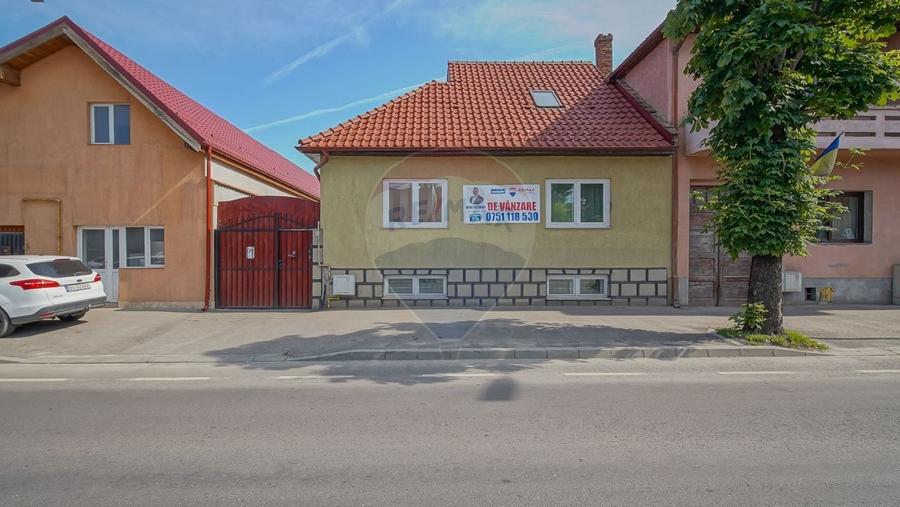 Proprietate ideala pentru investitie cu teren 825 mp str. Aurel Vlaicu - 1