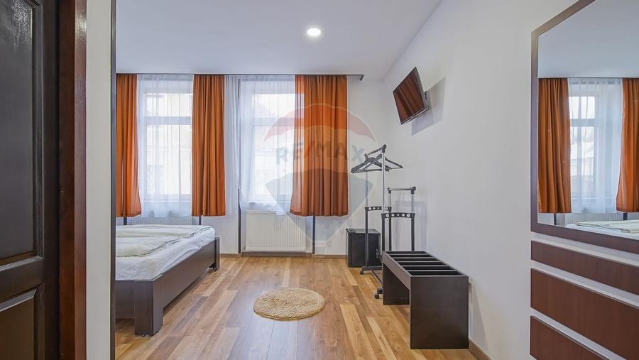 Casa cu 6 dormitoare, fiecare cu baie proprie - Str. Morii, Brasov! - 12