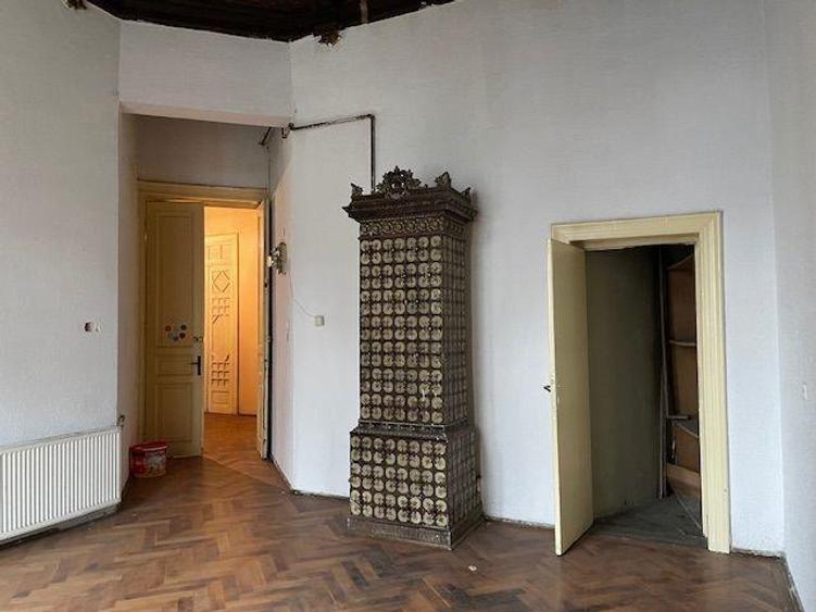 Piata Universitatii,et 1 si st 2ideal apart-hotel,sediu companie - 11