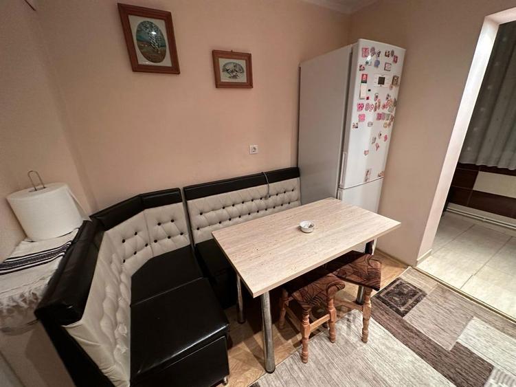 Inchiriez apartament cu doua camere - 2