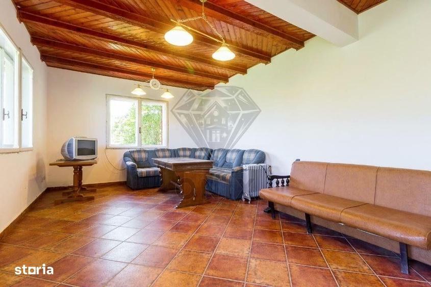 Vila deosebita cu 7 camere si 5 bai, 4290 mp teren, vedere panoramica - 1