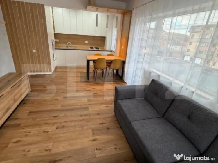 Apartament de vanzare, 2 camere, 53 mp, balcon si parcare, B - 5