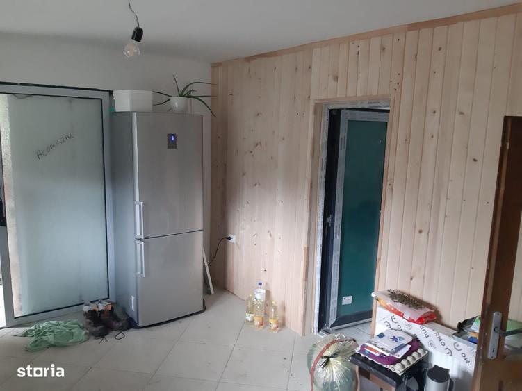 Casa cu teren generos si parau - 3