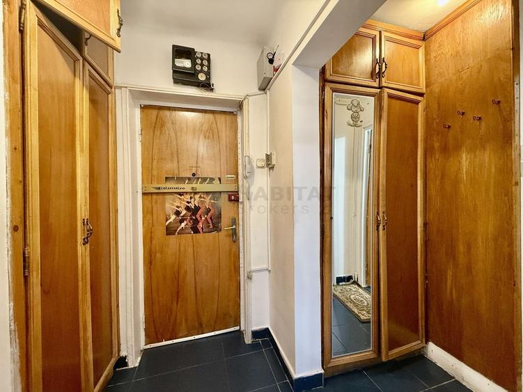 Decomandata, bloc 1982, aproape de metrou - 4