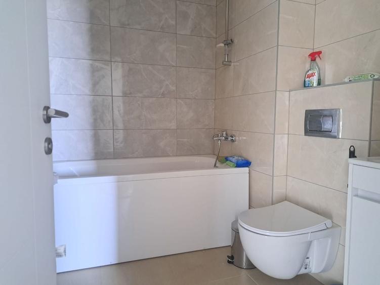 Inchiriere 3 camere, cu loc de parcare, Energia Residence - 7