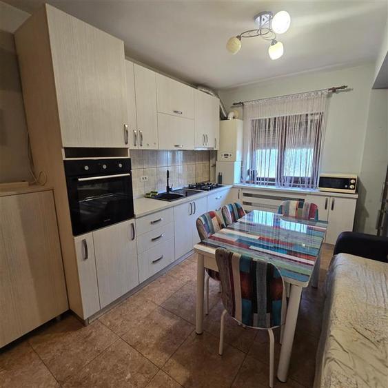 Apartament cu 2 camere decomandat în Cug