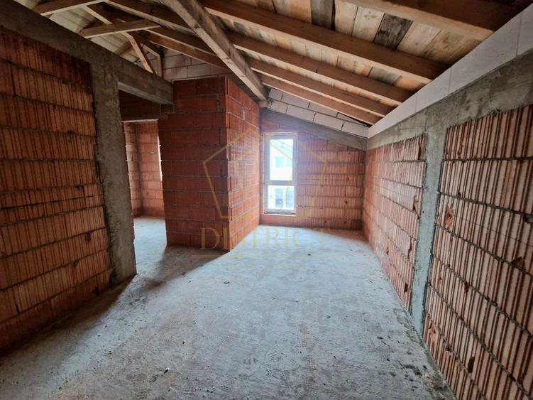 Duplex la rosu cu 3 camere | Mosnita Veche | Padurea Bistrei - 2