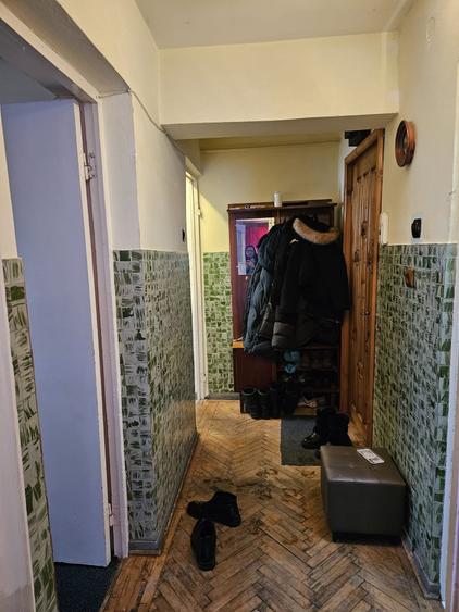 Apartament 3 camere zona Bulevard , etaj 2 , boxa pe act - 7