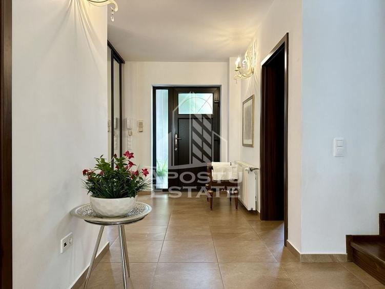 Casa impresionanta cu 5 camere si garaj, la intrare in Dumbravita - 10