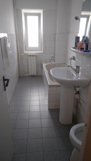 Apartament 3 Camere,Piata Alba Iulia,Decebal,bl.1995,DECOMANDAT,Amenajat,Liber - 3