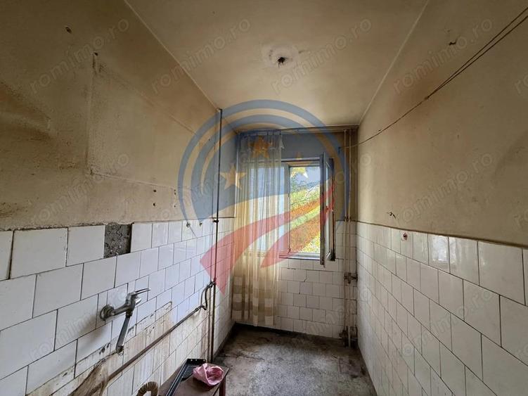 Apartament 3 camere de vanzare/Racheta/Craiovita - 3