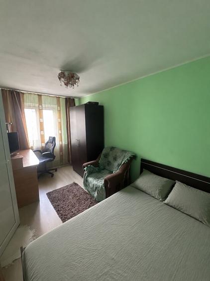 Apartament cu 2 camere semidecomandat în Petrișor