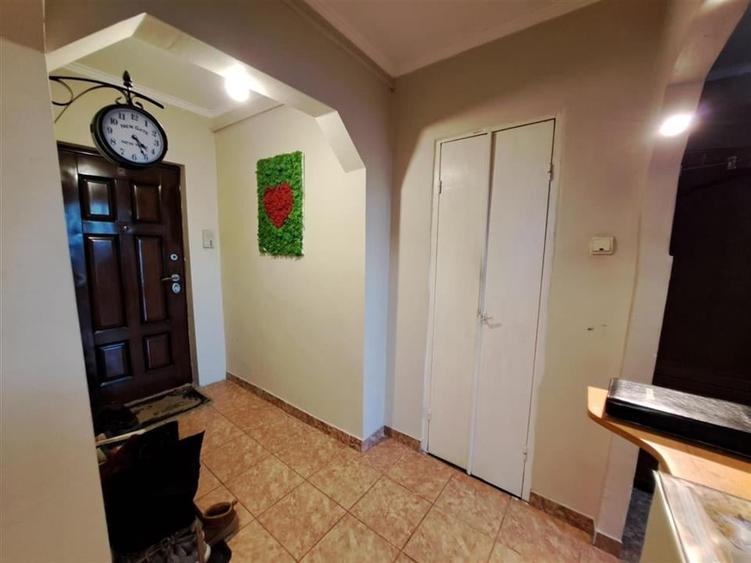 RECO apartament central Salonta - 8