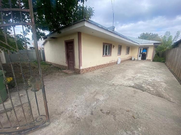 Casă 110mp + 870mp Teren - Zonă Liniștită - 1