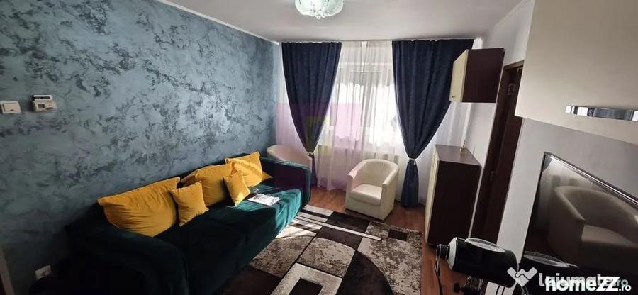Apartament cu 2 camere semidecomandat în Central