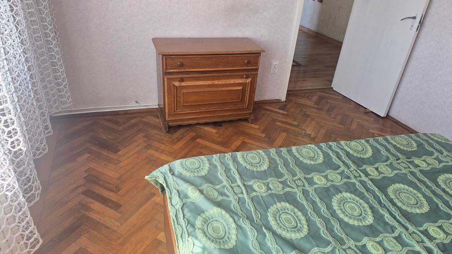 Vand apartament 2 camere decomandat  Deva,  Balcescu,intersectie cu 22 Decembrie - 7