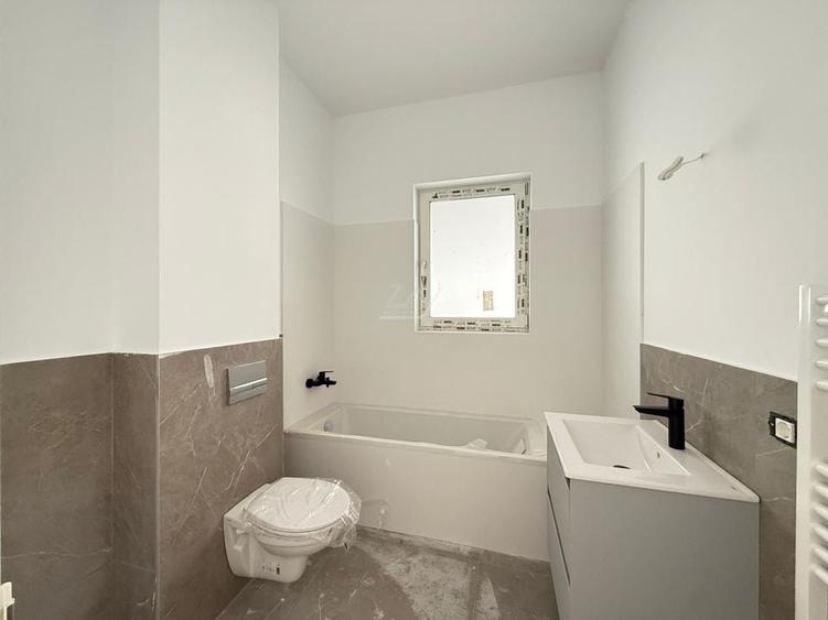 Gradina proprie. Finisaje superioare. Loc de parcare. - 5