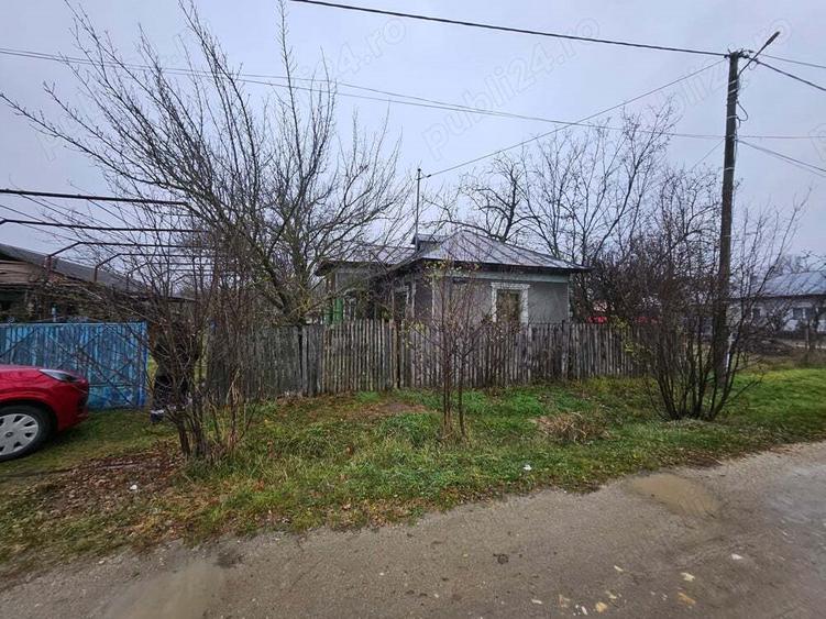 Gospodarie cu 2 case Comuna Trivale Mosteni, sat , la 30 km de Alexandria, jude?ul Teleorman - 2