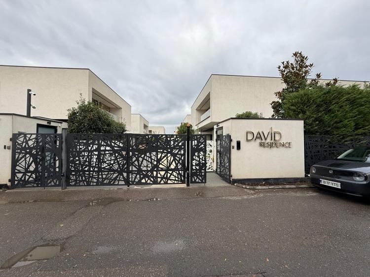 Vila Iancu Nicolae -5 camere- 2 locuri de parcare - 9