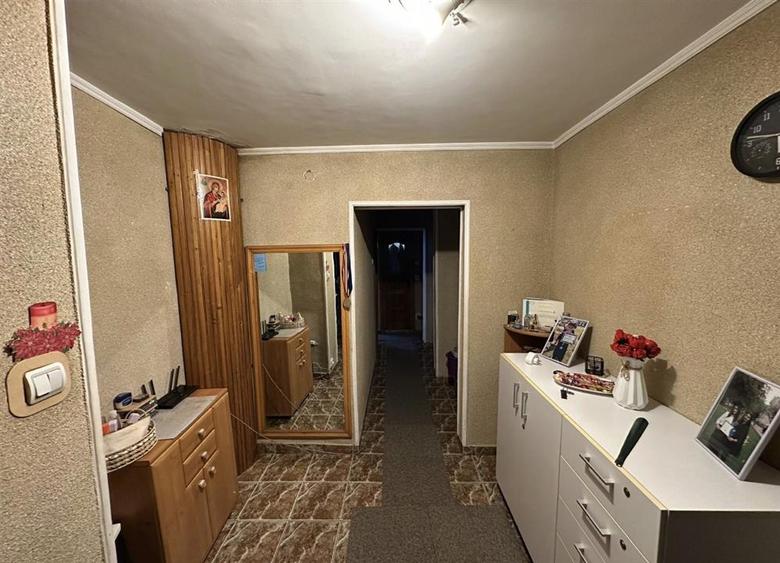 Apartament 3 camere decomandat etajul 3/4- Frumoasa - 5