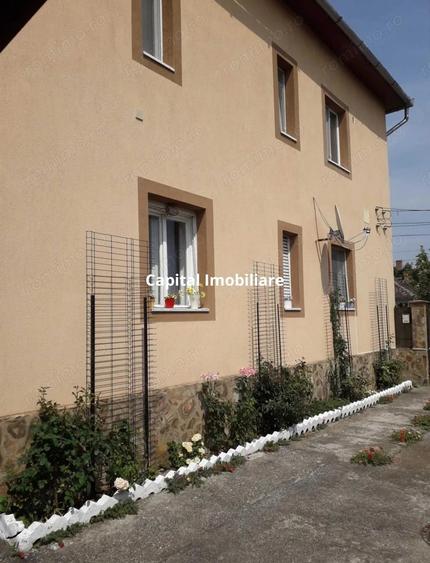 Villa for sale, 2 Apartments, 220mp, Ineu - 1