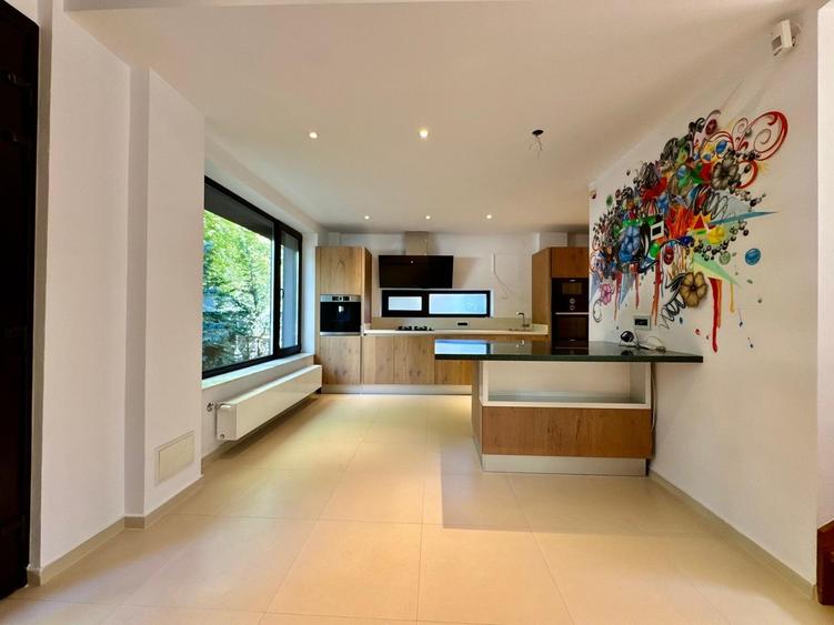 Vilă cu piscină în Pipera – Erou Iancu Nicolae | Oază de liniște și rafinament - 9