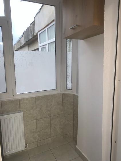 Închiriez garsonieră confort l decomandată zona centrală (lângă școala Sf.Andrei - 5