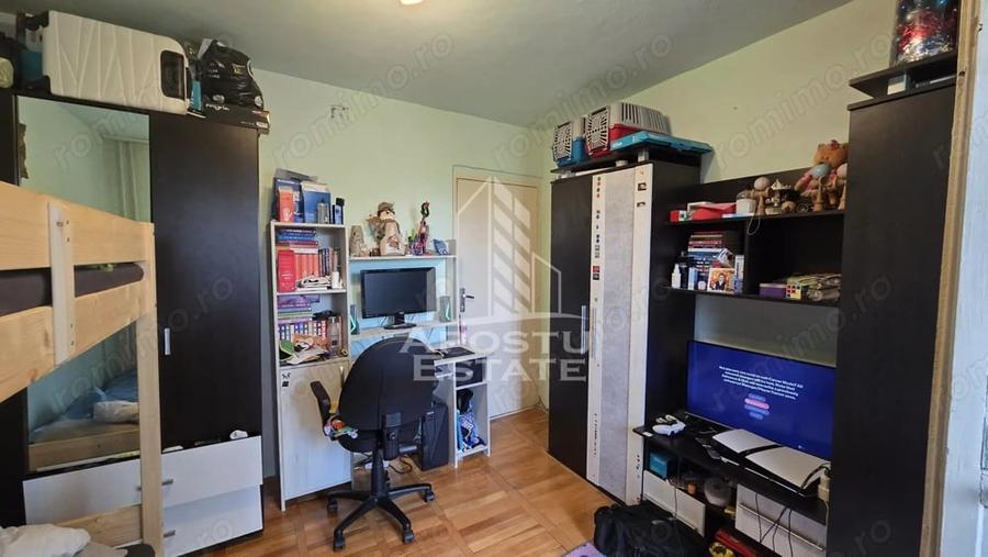 Apartament cu 2 camere decomandat în Lipovei
