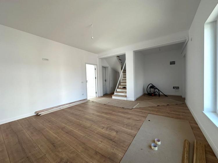 Vile Insiruite P+1E cu Finisaje Premium in Valea Lupului, Iasi - 10