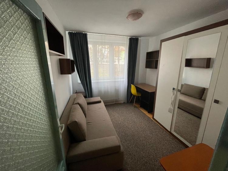 De vanzare apartament 3 camere - 5