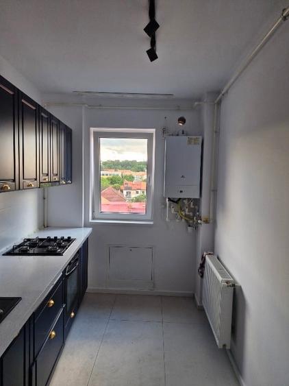 Propietar inchiriez ap2 camere strada Traian 58-62, 600 euro - 13